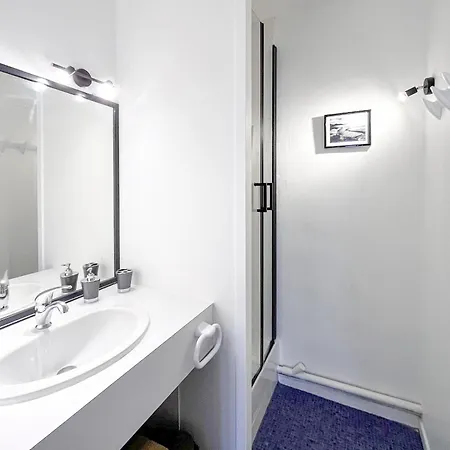 Daire Spacieux Quartier De La Chaume - 4 Pers *